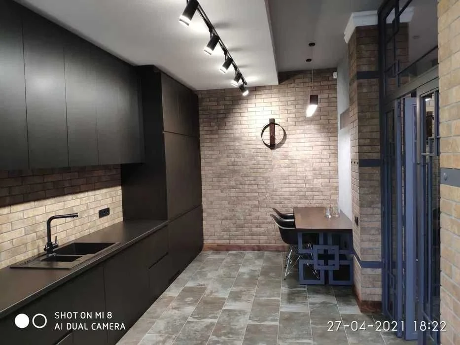 ЖК LUX DELMAR, центр, 91 кв., 5/18. Авторський дизайн/меб/тех
