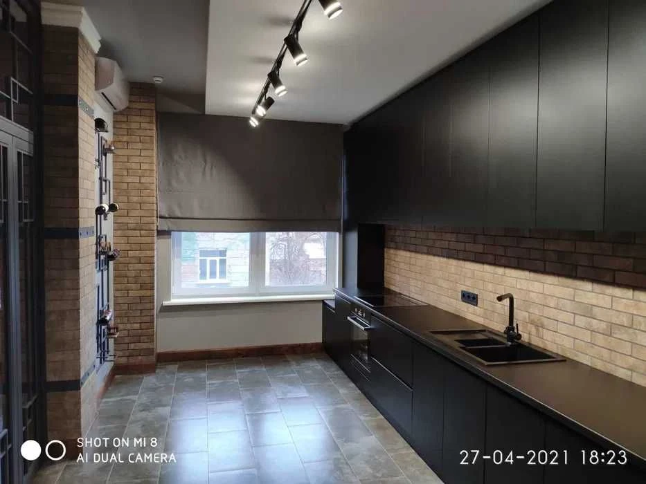ЖК LUX DELMAR, центр, 91 кв., 5/18. Авторський дизайн/меб/тех