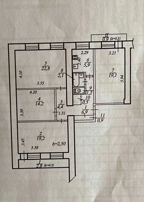 For sale a 4-room apartment in the center, Gagarina Ave. 3! Yavornyts