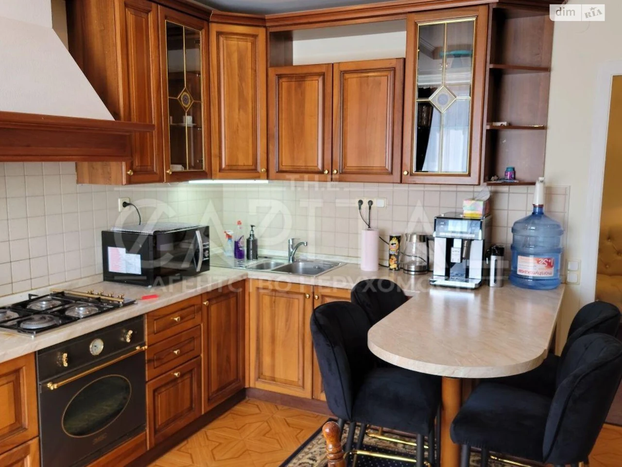 Long Term Rental Apartment, Old Kyiv