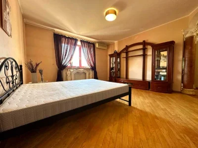 Квартира. Київ, Рональда Рейгана вул.