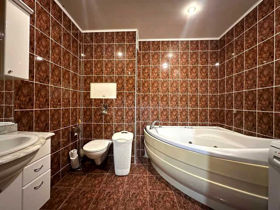 Квартира. Київ, Рональда Рейгана вул.