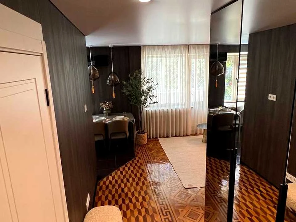 Apartment. Kyiv, Predslavynska St.