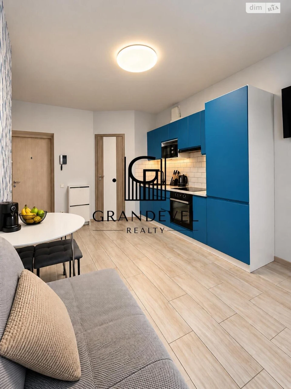 Sale Apartment Holosiivsky