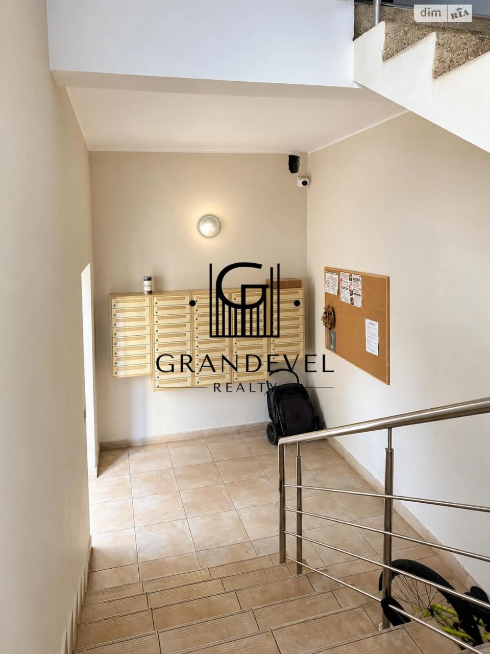 Sale Apartment Holosiivsky