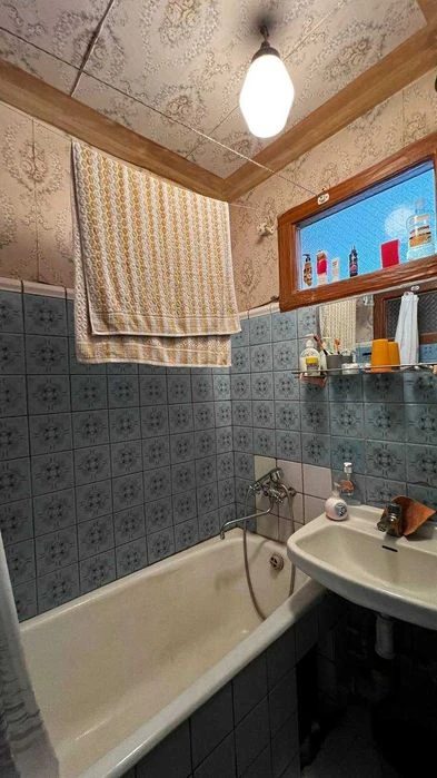 For sale a 4-room apartment in the center, Gagarina Ave. 3! Yavornyts
