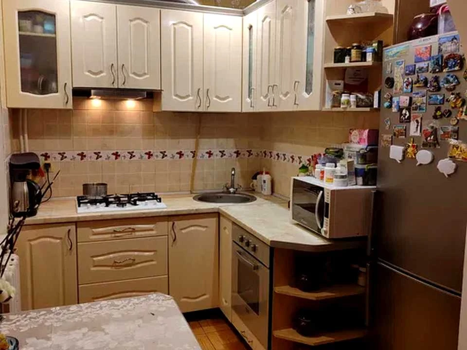 Apartment. Poltava, Veleperska St.