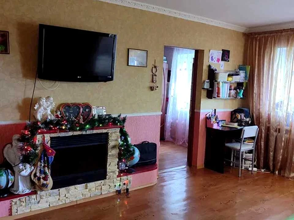 Apartment. Poltava, Veleperska St.