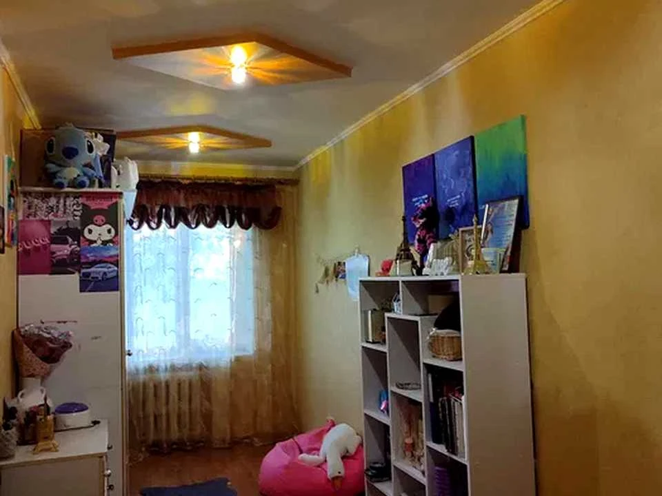 Apartment. Poltava, Veleperska St.