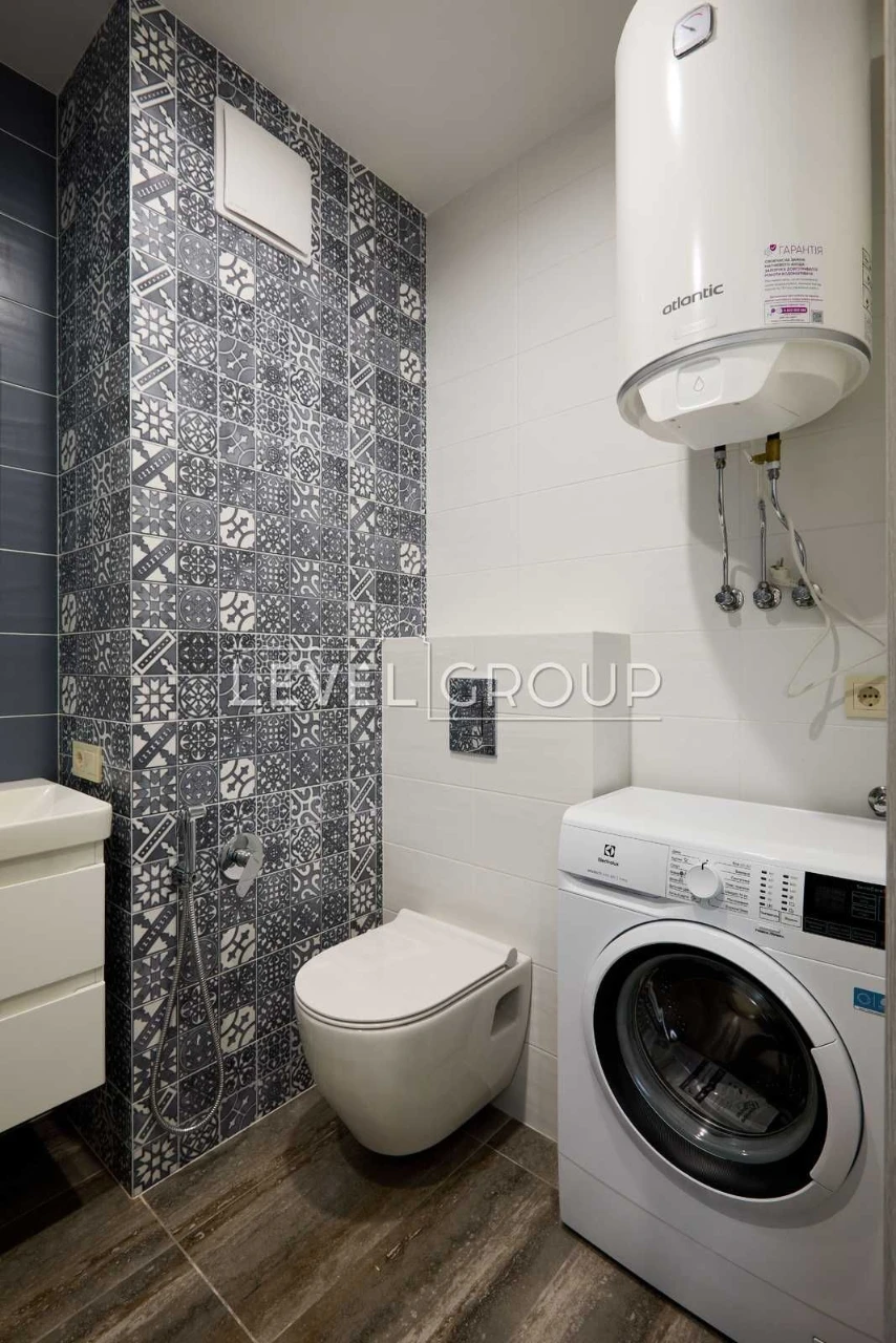 Sale of 1-room apartment in residential complex "Varshavsky Plus", Podilsky district, Retrov