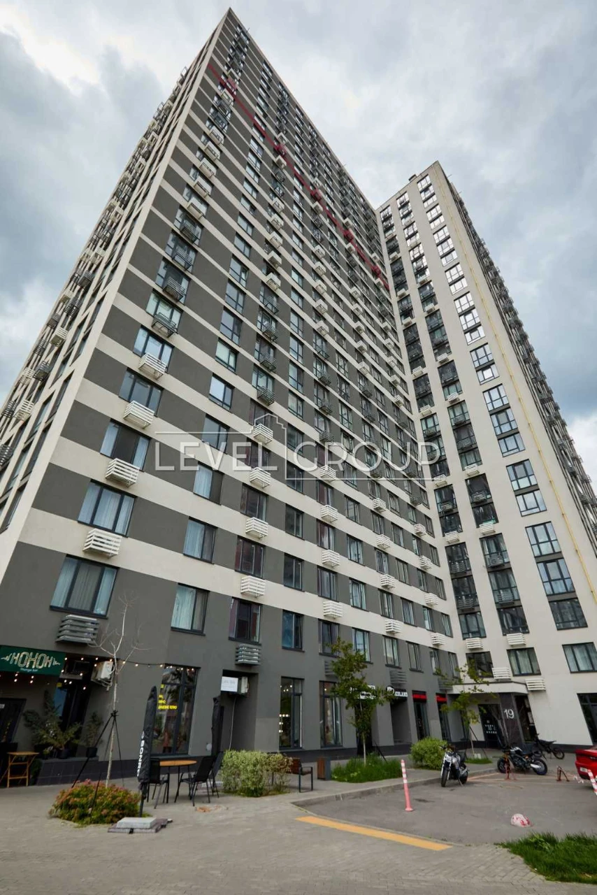 Sale of 1-room apartment in residential complex "Varshavsky Plus", Podilsky district, Retrov