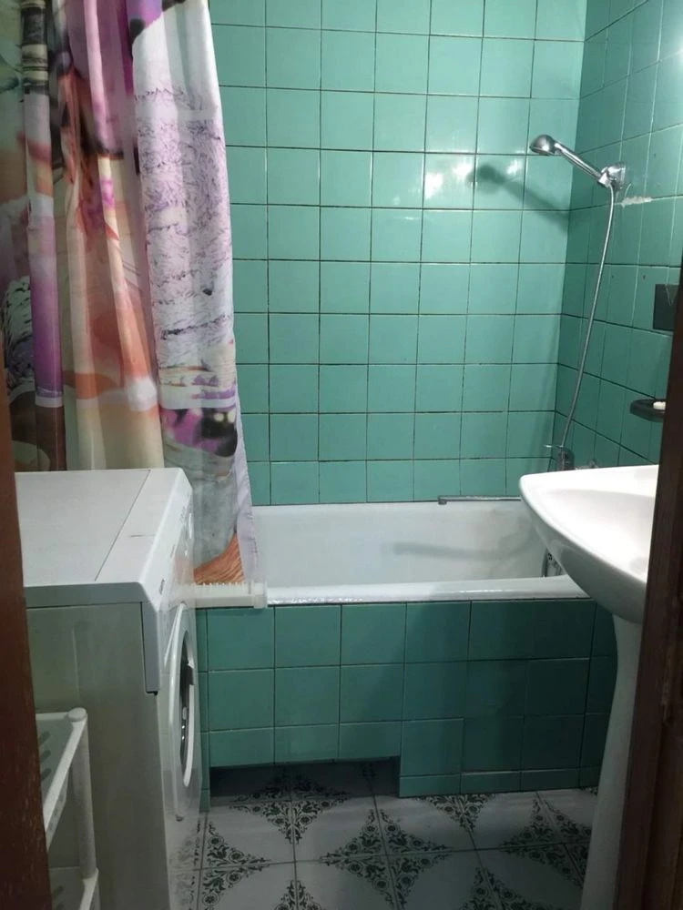 Продаж 2к квартири 56 кв. м на вул. Підгірна 12