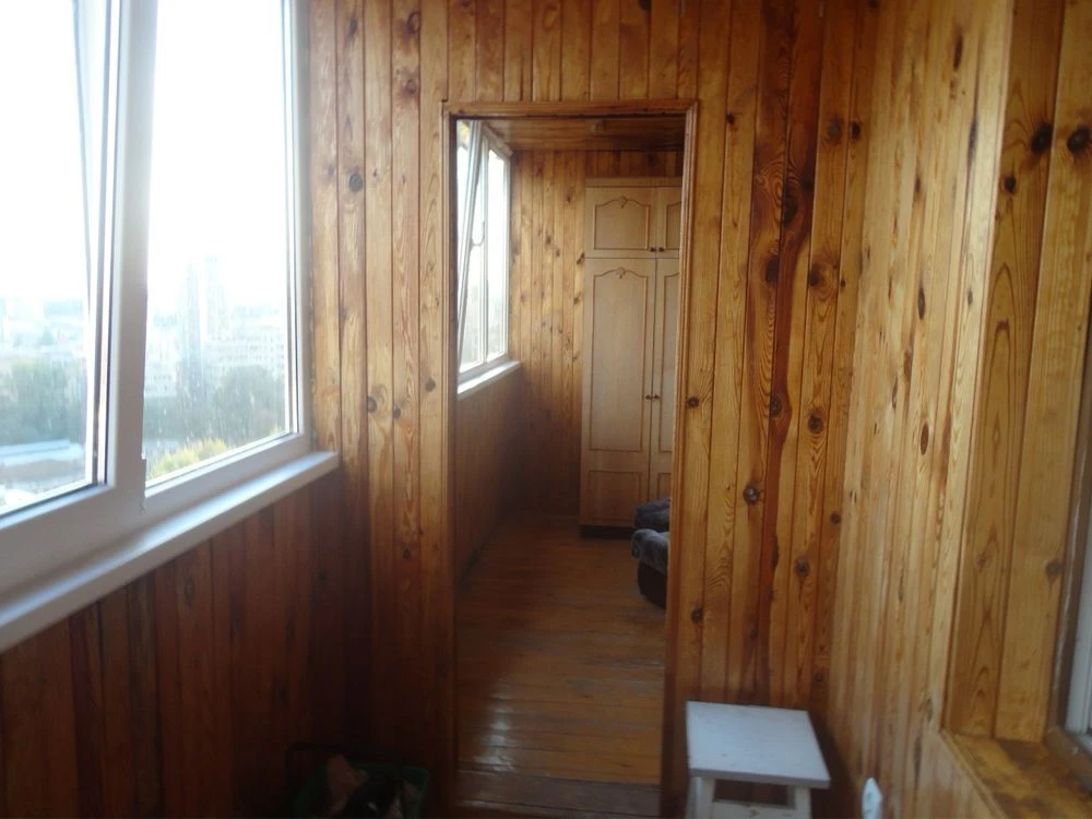 Продаж 2к квартири 56 кв. м на вул. Підгірна 12