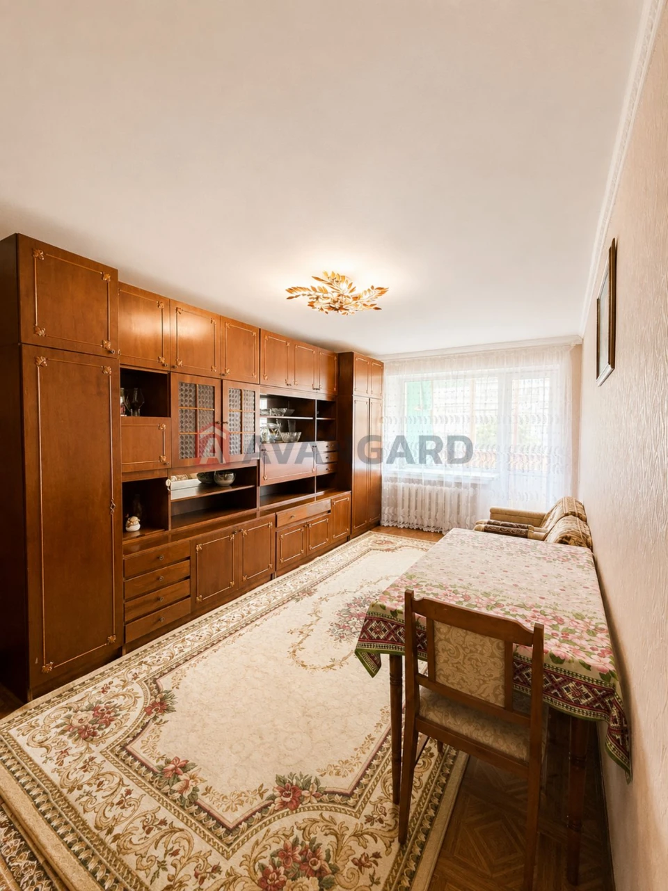 продаж 3 кімнатноі квартири Перемога 6