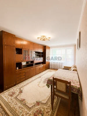 продаж 3 кімнатноі квартири Перемога 6