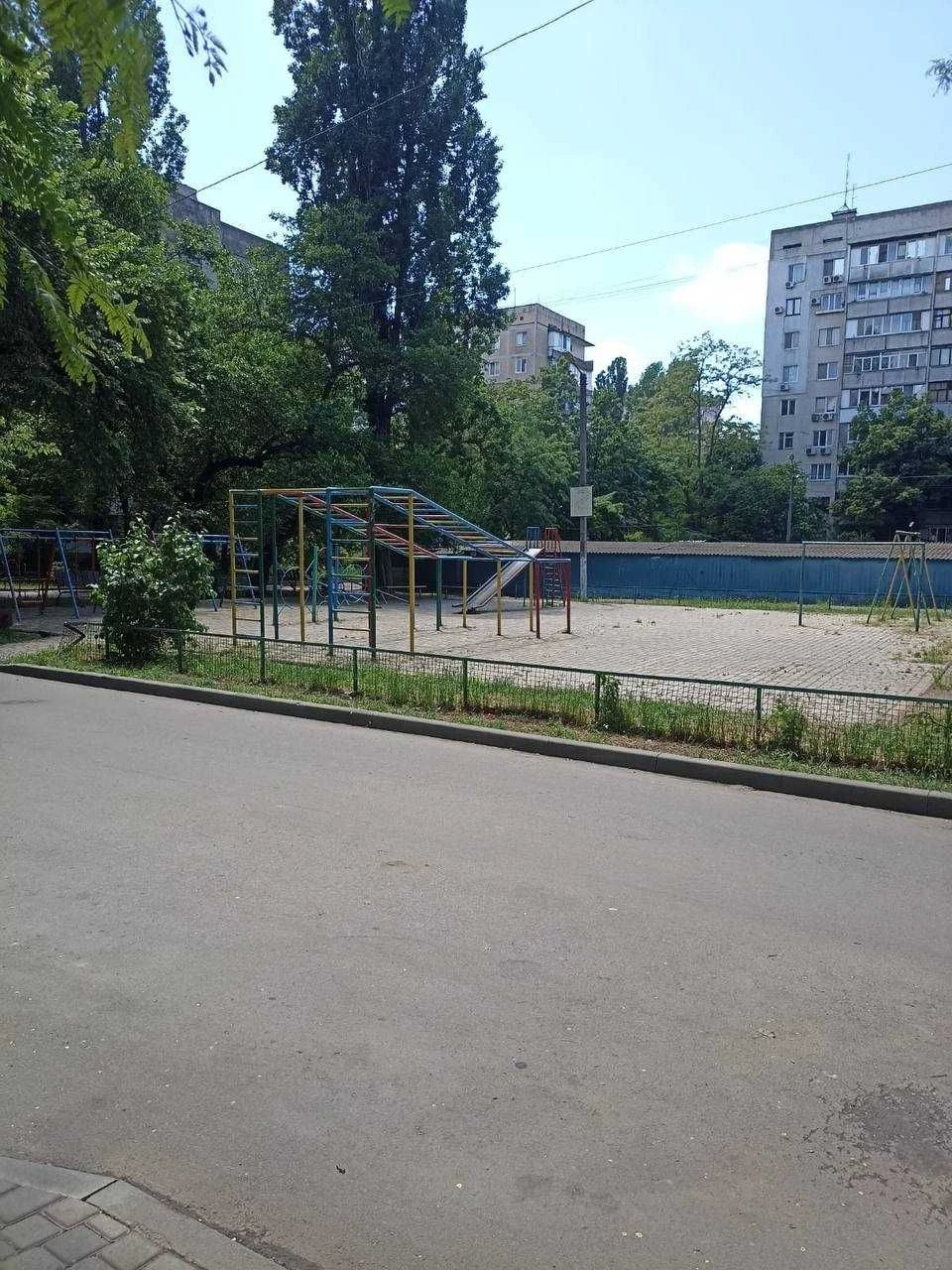 Продається простора 3 кімнатна квартира на вул. Сім'ї Глодан