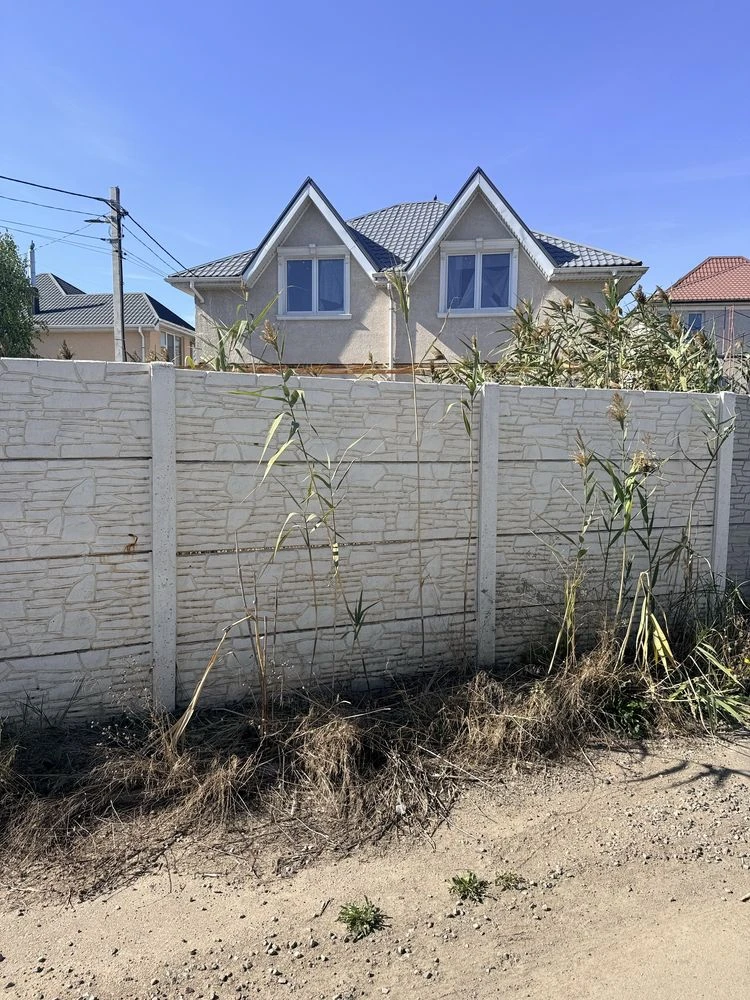 Продаж будинку на Червонному Хуторі!