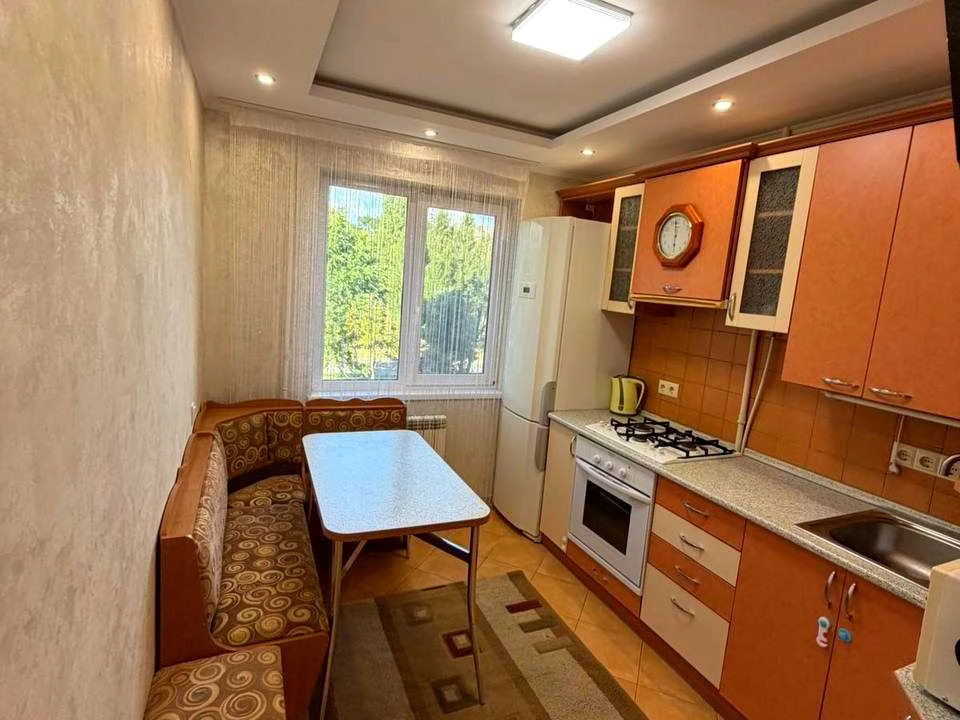 2-room apartment. Kyiv, Vasyl Vasylievych Sukhomlya Street.