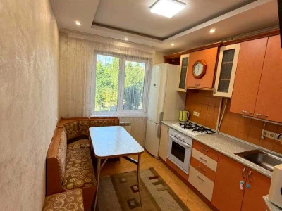 2-room apartment. Kyiv, Vasyl Vasylievych Sukhomlya Street.