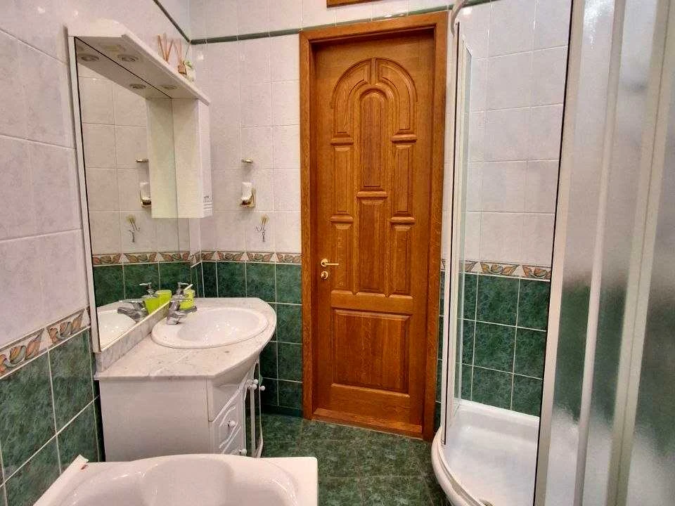 Квартира. Киев, улица Олеся Гончара