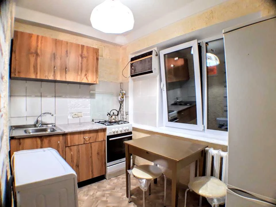 Apartment. Ivan Vykhovs'kyi Street, Kyiv