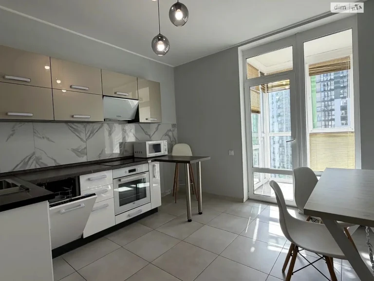 Long-Term Rental Apartment Podilskyi