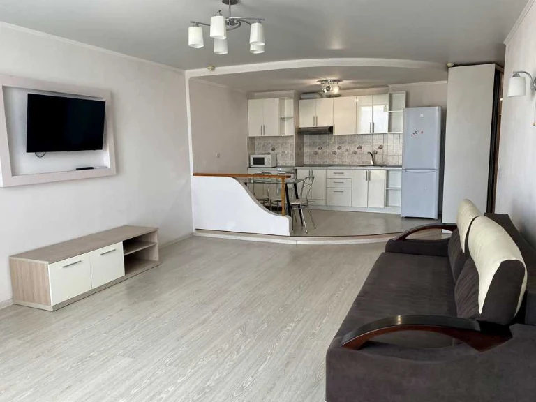 Apartment. Prospect of Sobornosti, Kyiv