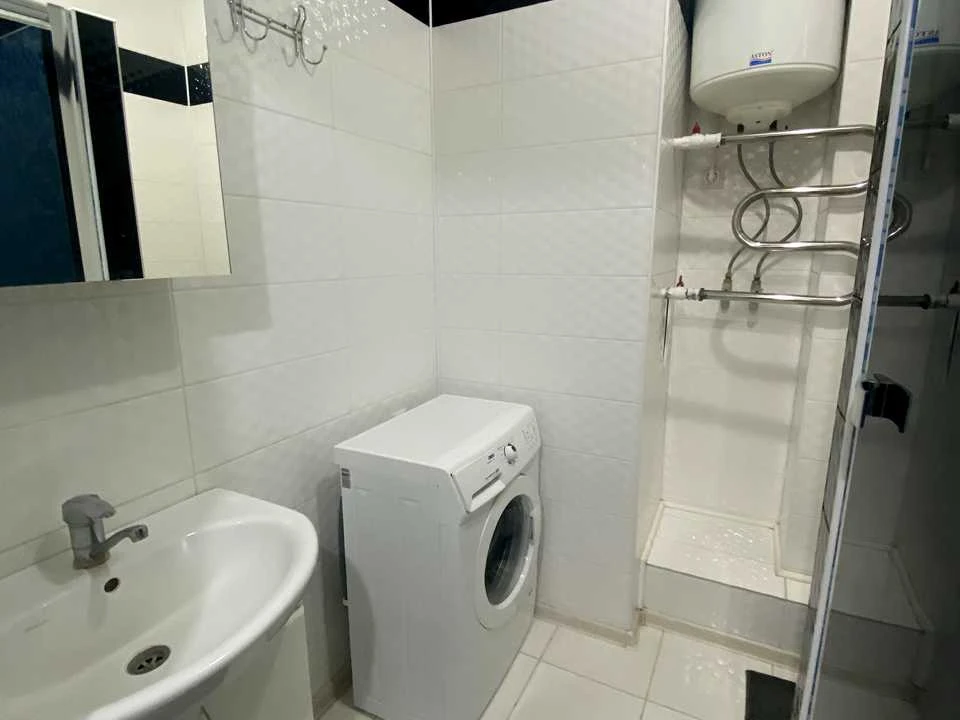 Apartment. Prospect of Sobornosti, Kyiv