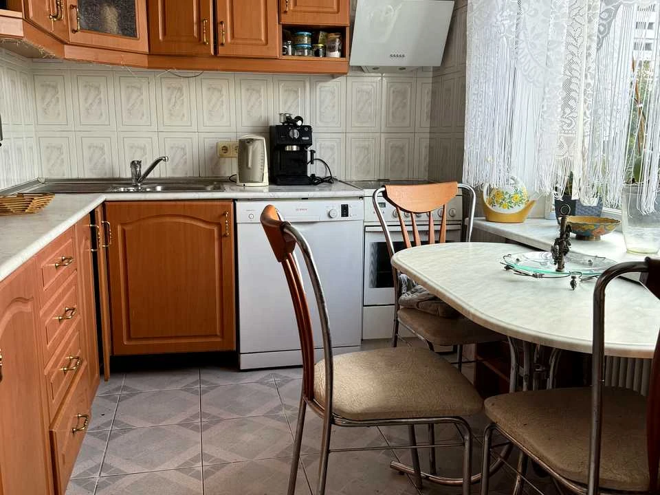 Квартира. Київ, Володимира Івасюка просп.