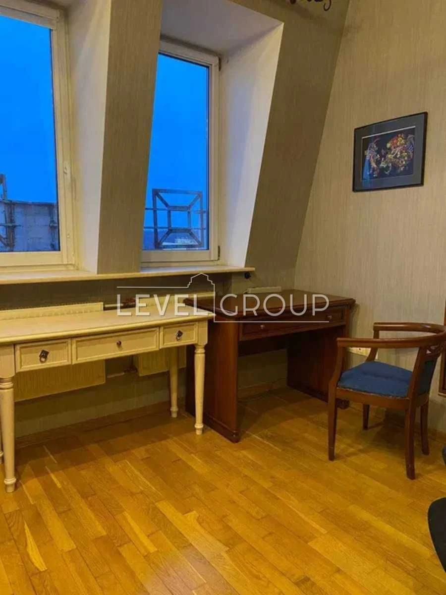 3-кімнатна квартира бізнес-класу | 94 м² | 14 поверх | $152