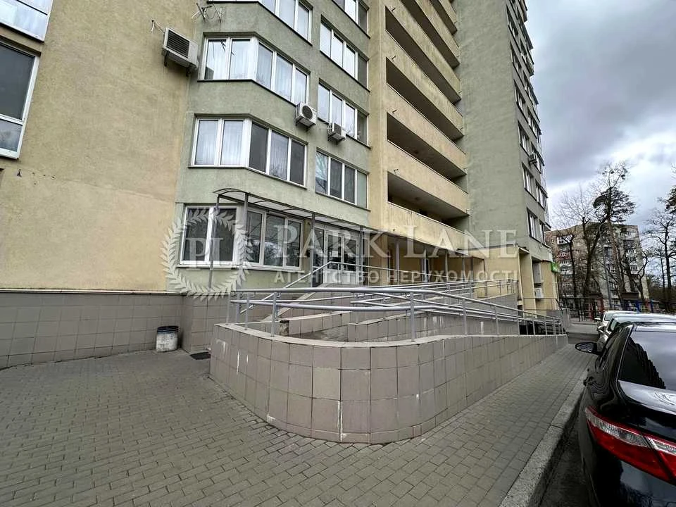 Квартира. Киев, Верховинная ул.