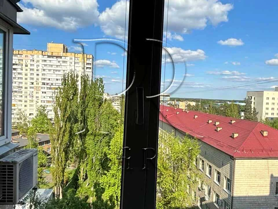 Квартира. Київ, Мілютенка вул.