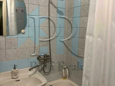 Квартира. Київ, Мілютенка вул.