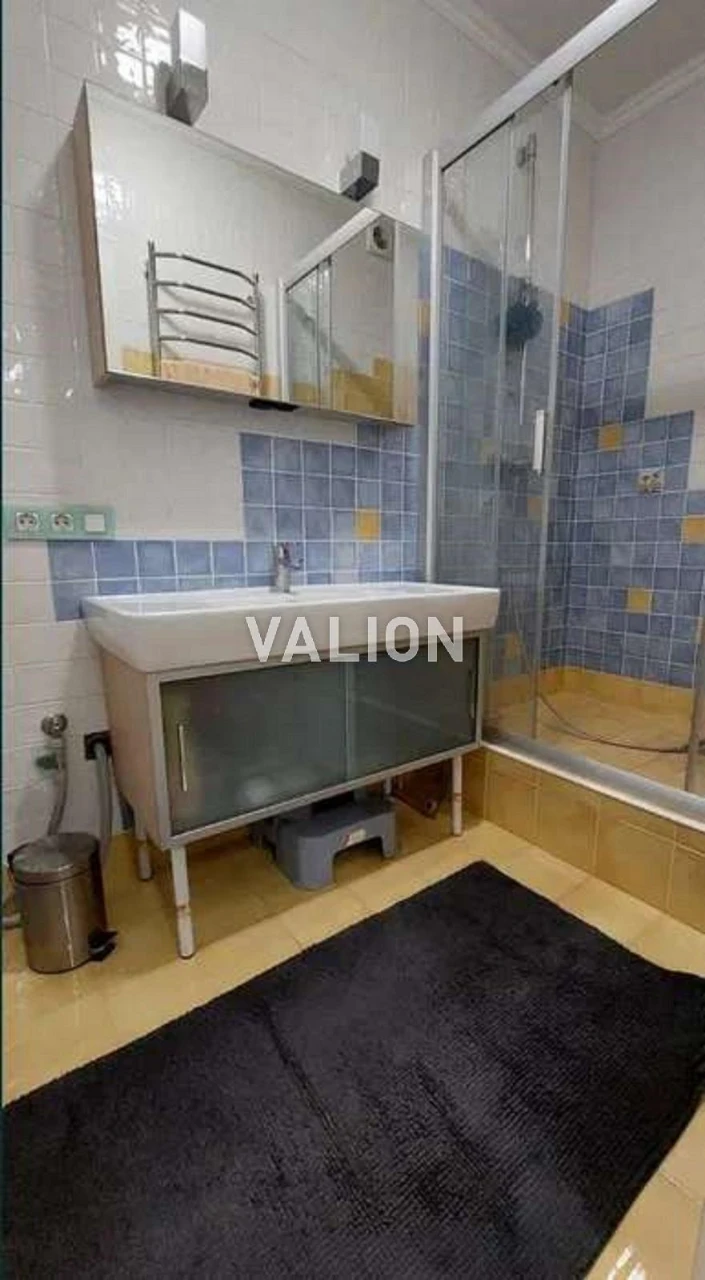 Sale of a 3-room apartment on Kalnysevsky Street (May)