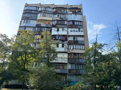 Квартира. Київ, Павла Тичини просп.