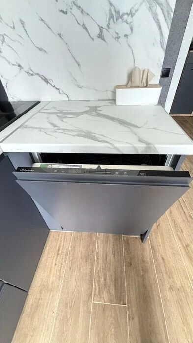 Продаж 3х кімнатної квартири на Жадова.