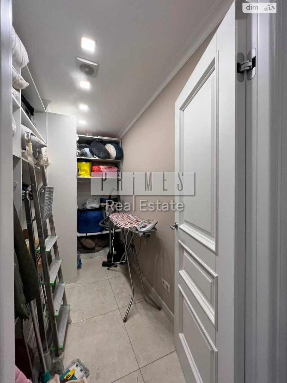 Sale of a 4-room apartment in Lower Gardens