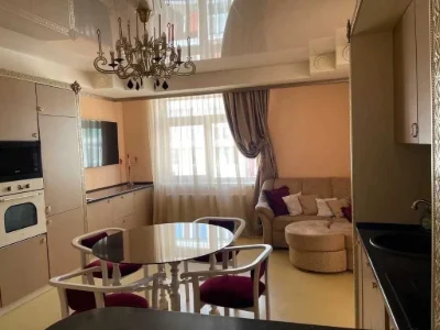 Продам 3-кімнатну квартиру в ЖК "Олімпійський", пр. Миру 25