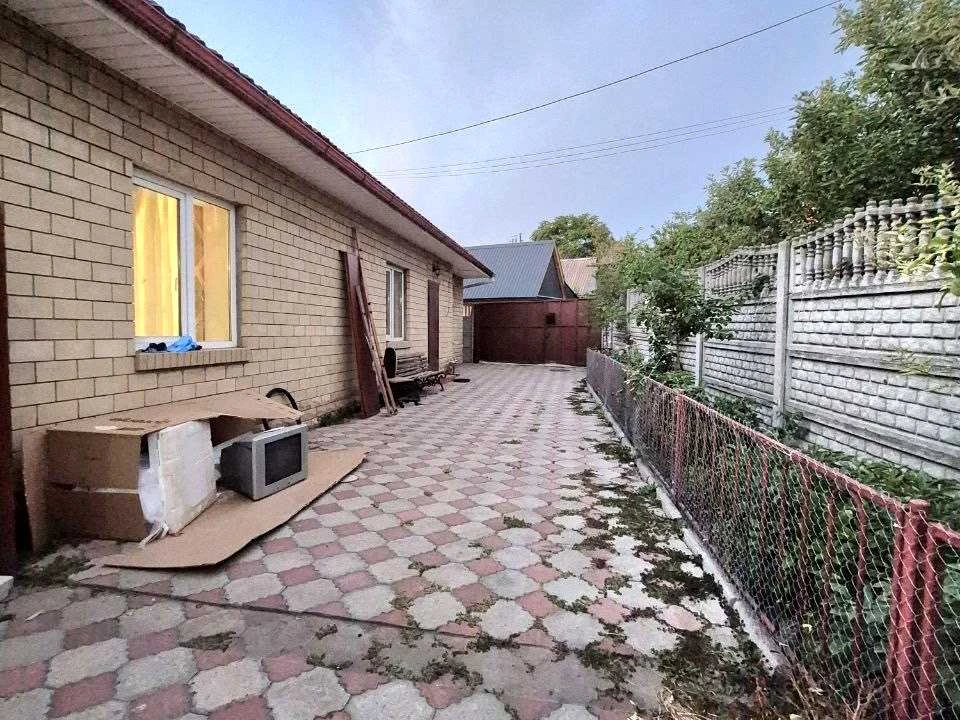 Будинок. Дніпро, Вереснева пл.