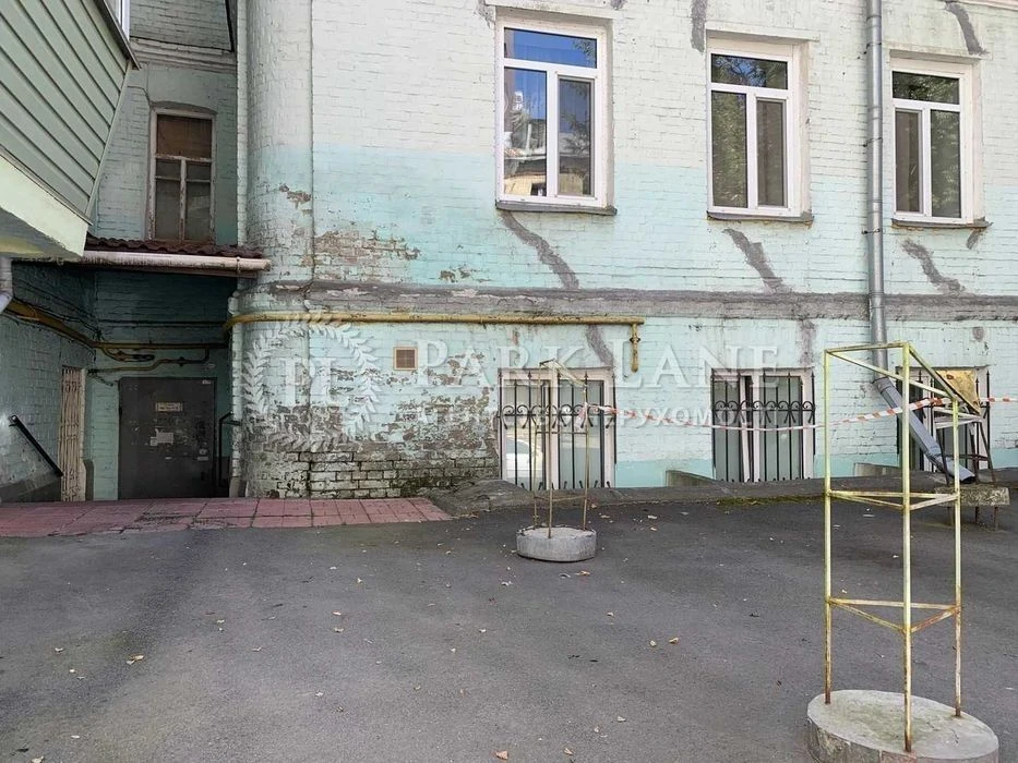 Center Sale 1-room apartment Volodymyrska 82a Botanical Garden Sa