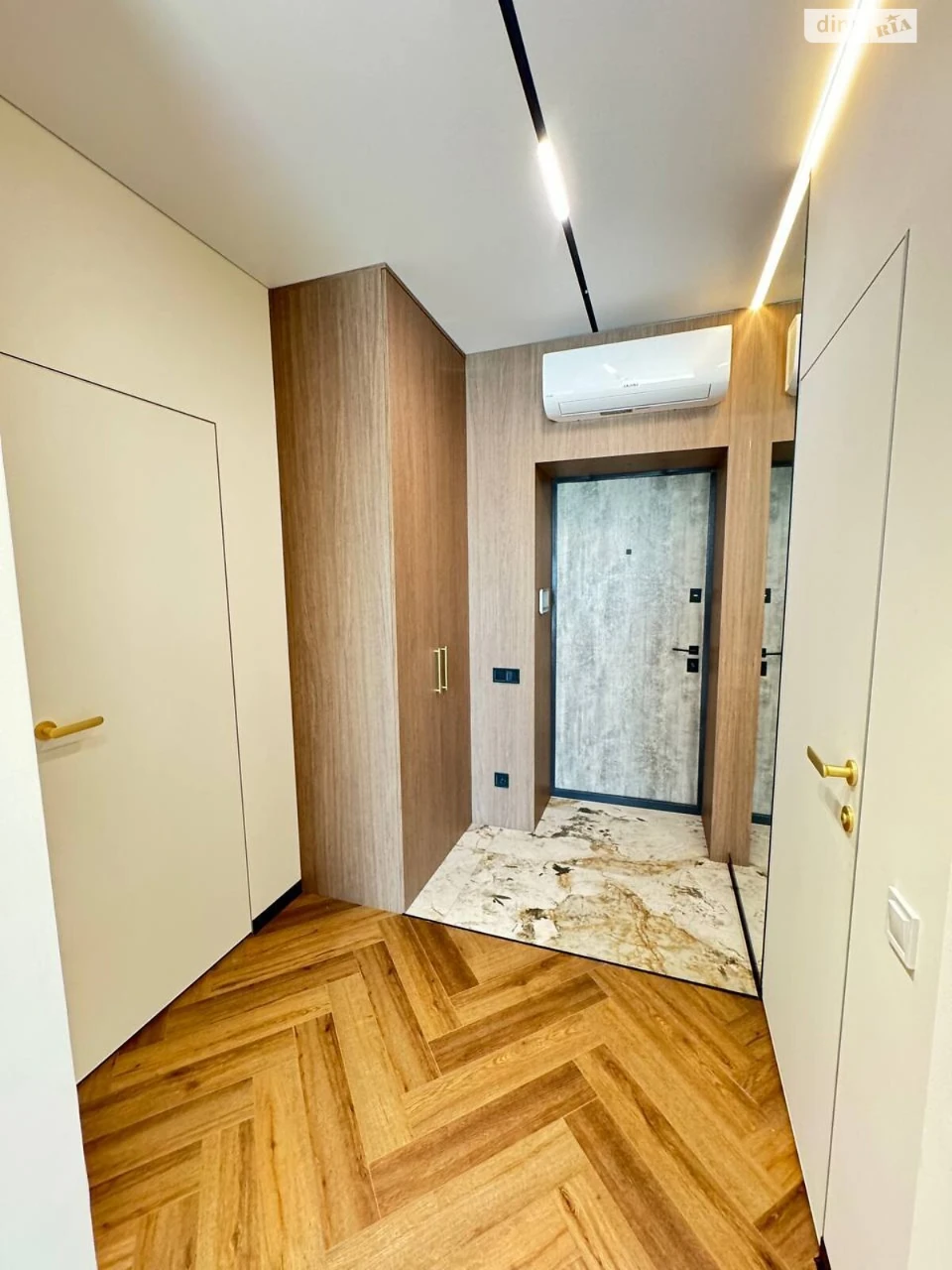 Sale of a Full 1.5-room Apartment