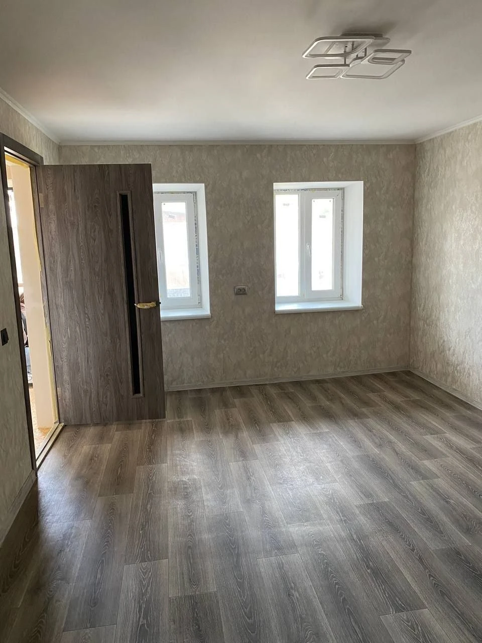 For Sale 1-room apartment on M. Morska/Dmitrieva Street