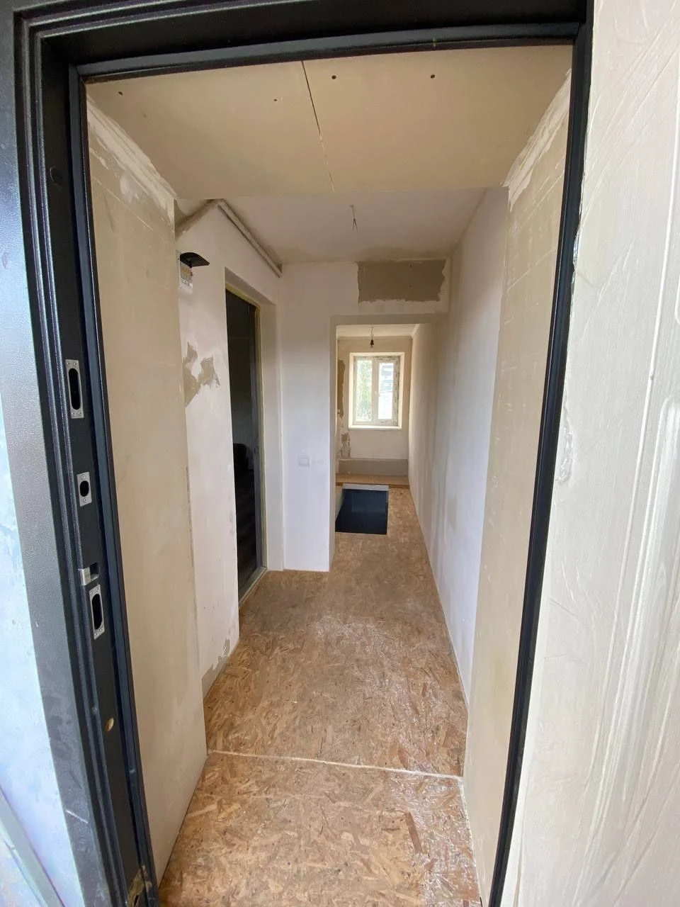 For Sale 1-room apartment on M. Morska/Dmitrieva Street