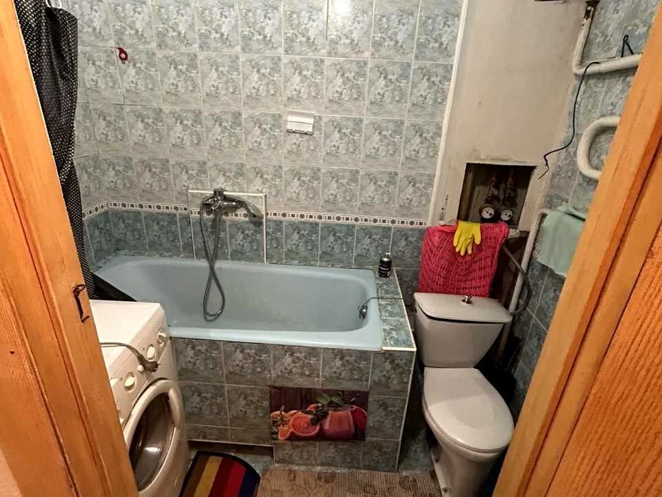 Квартира. Київ, Космонавта Поповича вул.