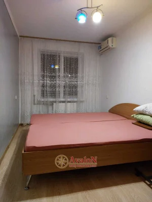 Spacious two-room apartment on Dobrovolskogo