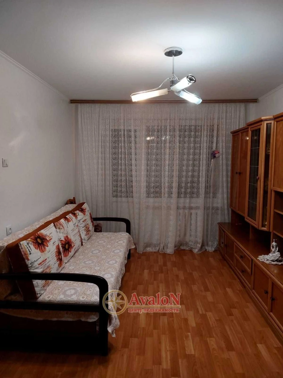 Spacious two-room apartment on Dobrovolskogo