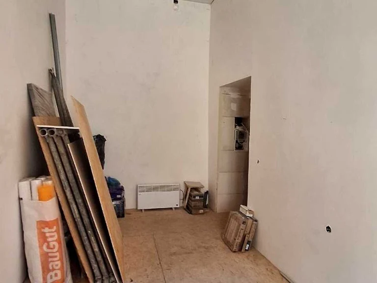 Apartment. Rivshleyevska St.
