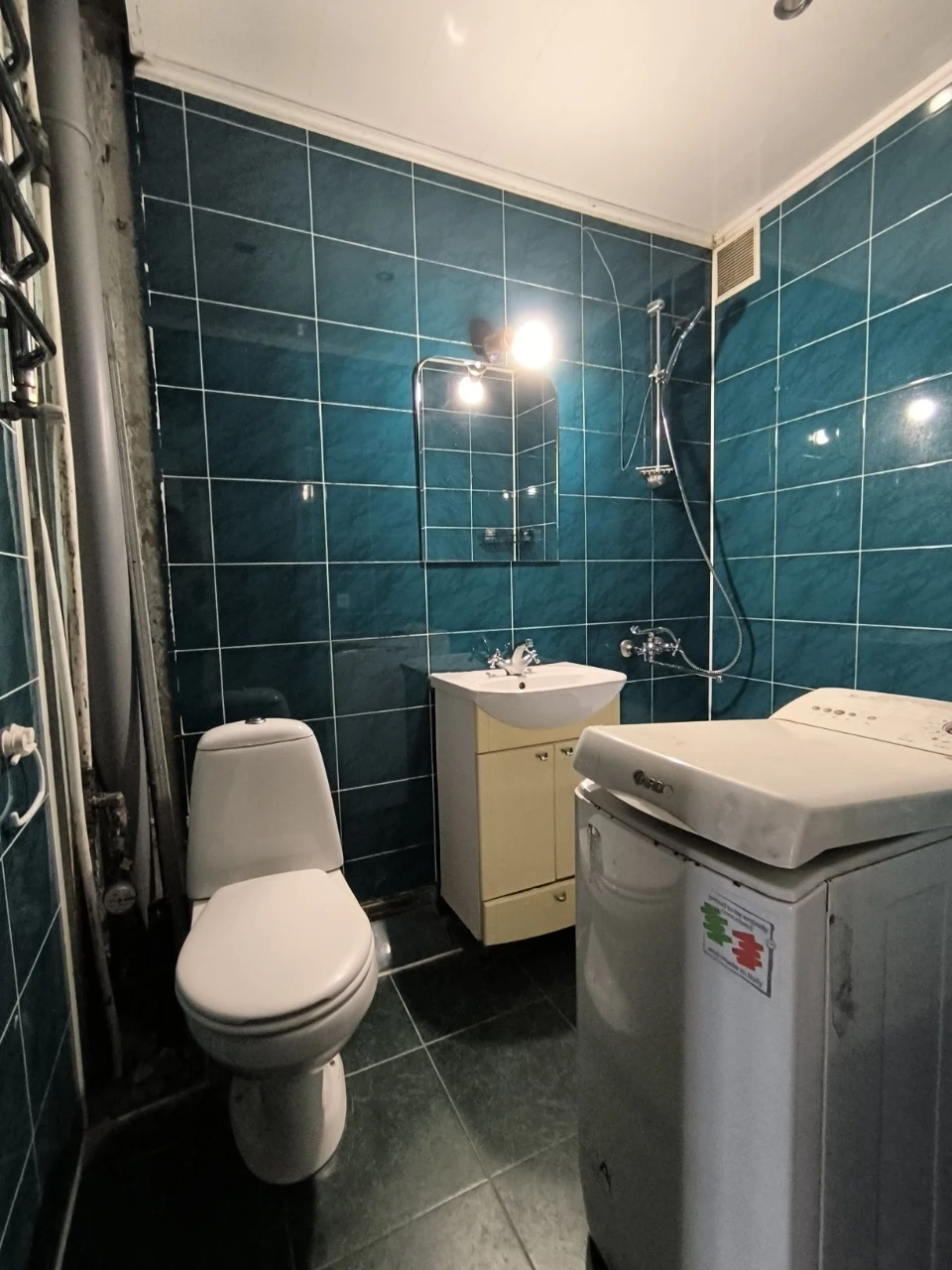 Продам 3 кімн квартиру з квадратним холом Польова