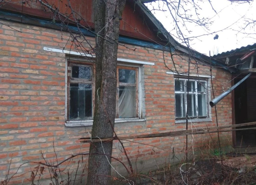 Non-agency, no commission. Sale of a house 30 sq. m. There is gas, electricity.