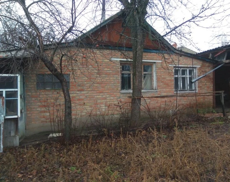 Non-agency, no commission. Sale of a house 30 sq. m. There is gas, electricity.